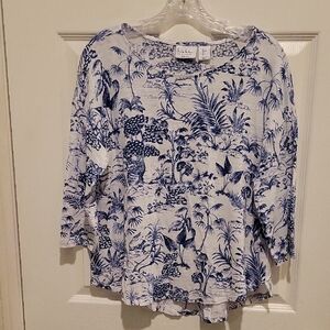 Nicole Miller Blue and White Floral Linen Jersey 3/4 Sleeve Botanical Top